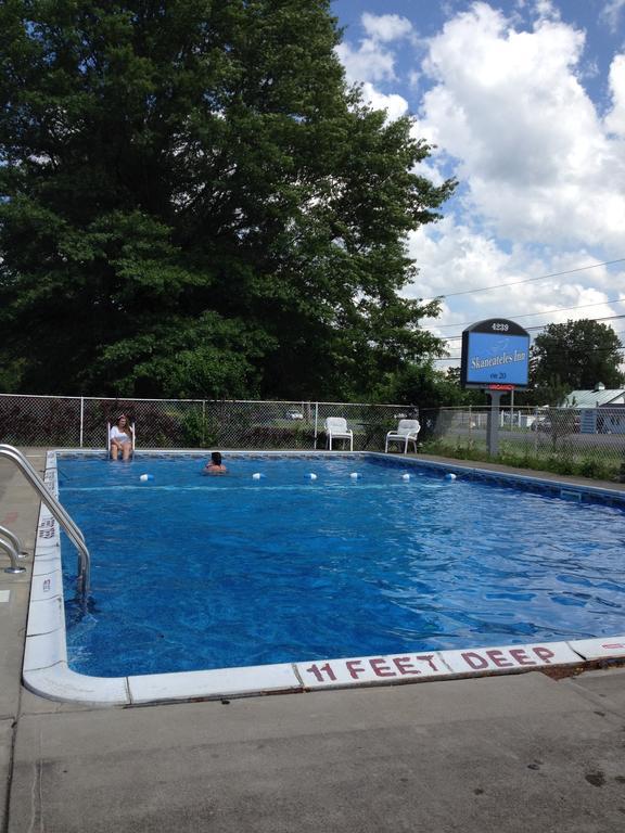 Skaneateles Inn On 20 Auburn Bagian luar foto