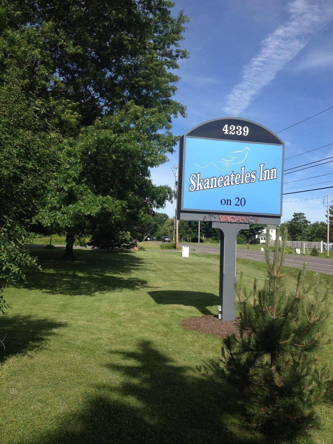 Skaneateles Inn On 20 Auburn Bagian luar foto