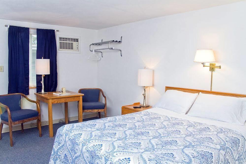 Skaneateles Inn On 20 Auburn Bagian luar foto