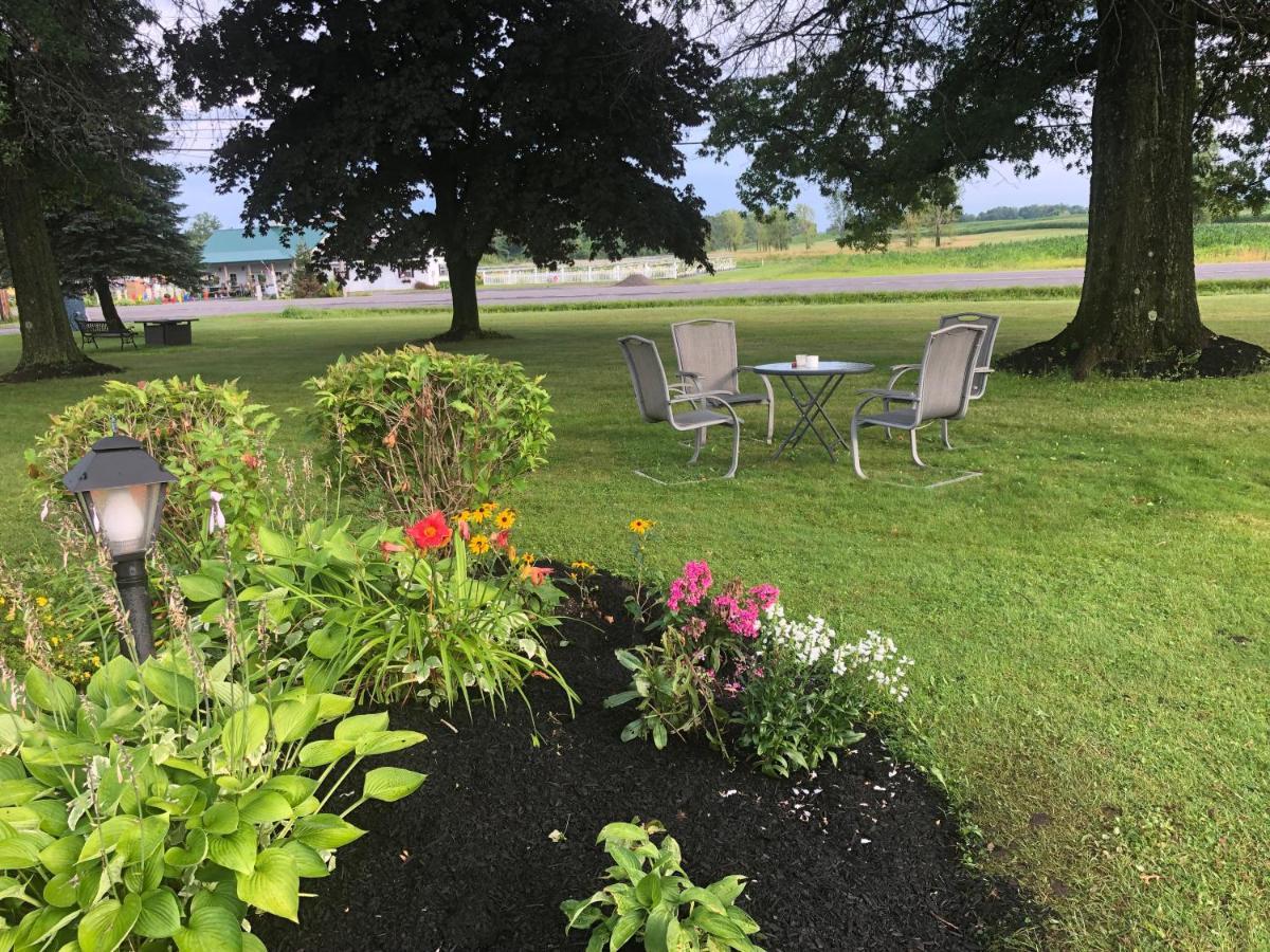 Skaneateles Inn On 20 Auburn Bagian luar foto